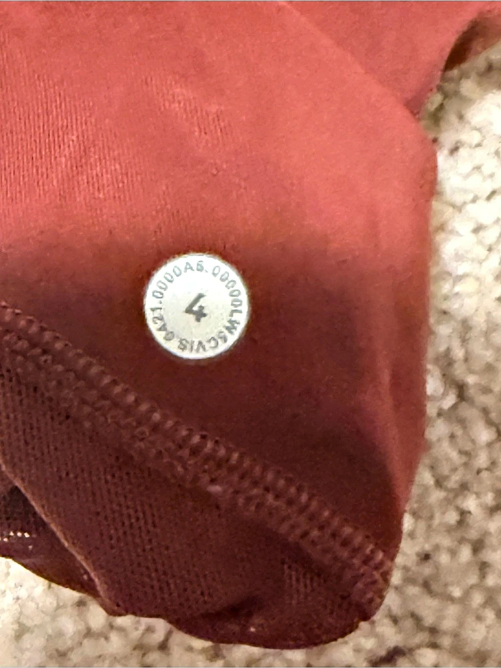 lululemon Power Thru High-Rise Tight size 4 - Picture 4 of 4